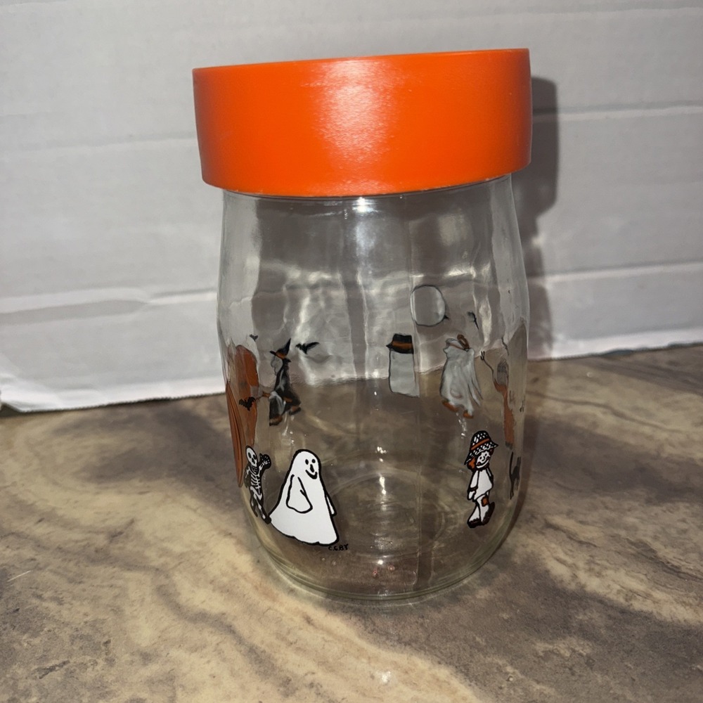 Vintage Carlton glass jar with orange lid Trick-or-treaters pumpkin witch - Picture 2 of 7